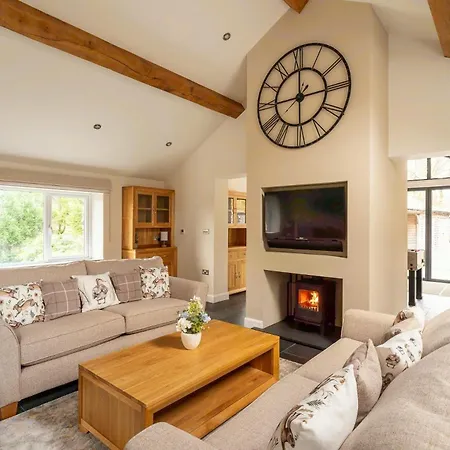 4 Bed In Backbarrow Oc-Lr094 Backbarrow